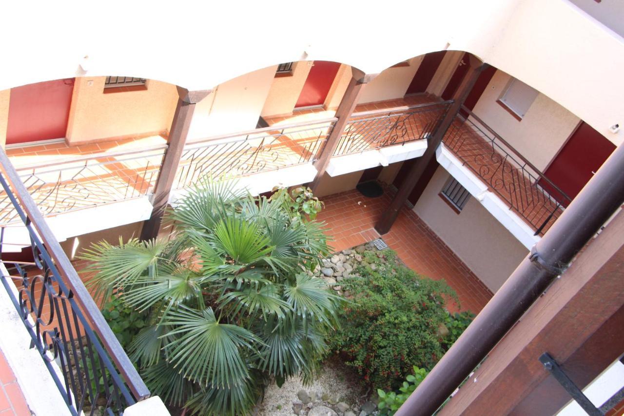 Apartamento De La Couleur Aux Marquises La Londe-les-Maures Exterior foto
